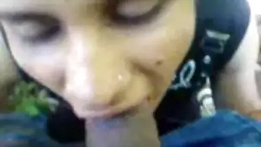 DESI COLLEGE GIRL SKNG BD D-I-K IN COLEGE CAMPUS