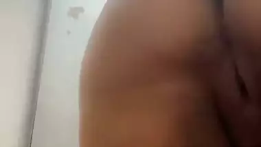 Girl removing night dress to show huge boobs FSI xxx