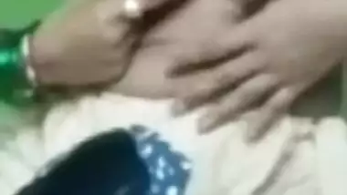 Indian aunty takes off bra to brag about XXX fruits on the camera